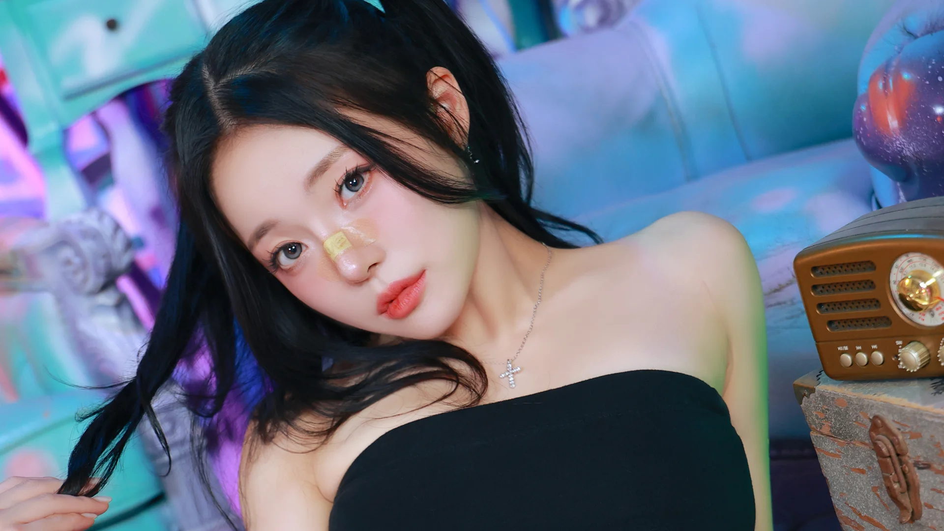 큐이나 큐이나한테 더 빠져들어봐 메인 화보